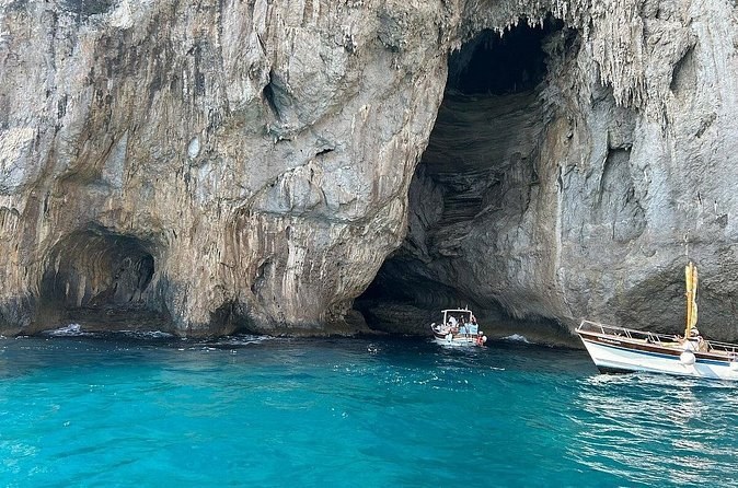 Capri Deluxe with Blue Grotto from Sorrento Positano & Amalfi
