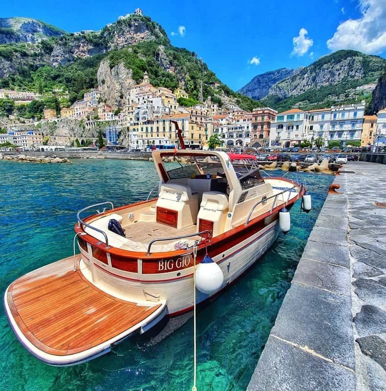 From Sorrento: Positano and Amalfi Boat Trip with Transfer